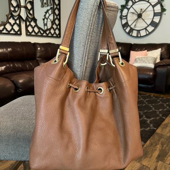 Michael Kors bag - Picture 7 of 11